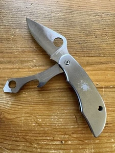 Spyderco Knives ClipiTool Stainless Steel Bottle Opener C175P Pocket Knife - Picture 1 of 12