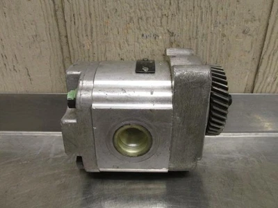 Parker PA-03652 3359200593 Hydraulic Gear Pump 5.45 GPM @ 1725 RPM 0.73 cu.in - Image 1 of 4
