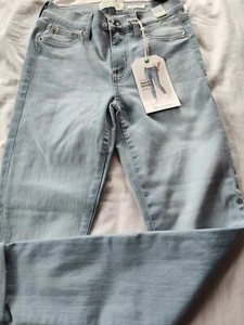 REGENERATION By Celebrity Pink Ladies (NWT) MidRise Ankle Skinny Jeans Size 3/26 - Picture 1 of 7