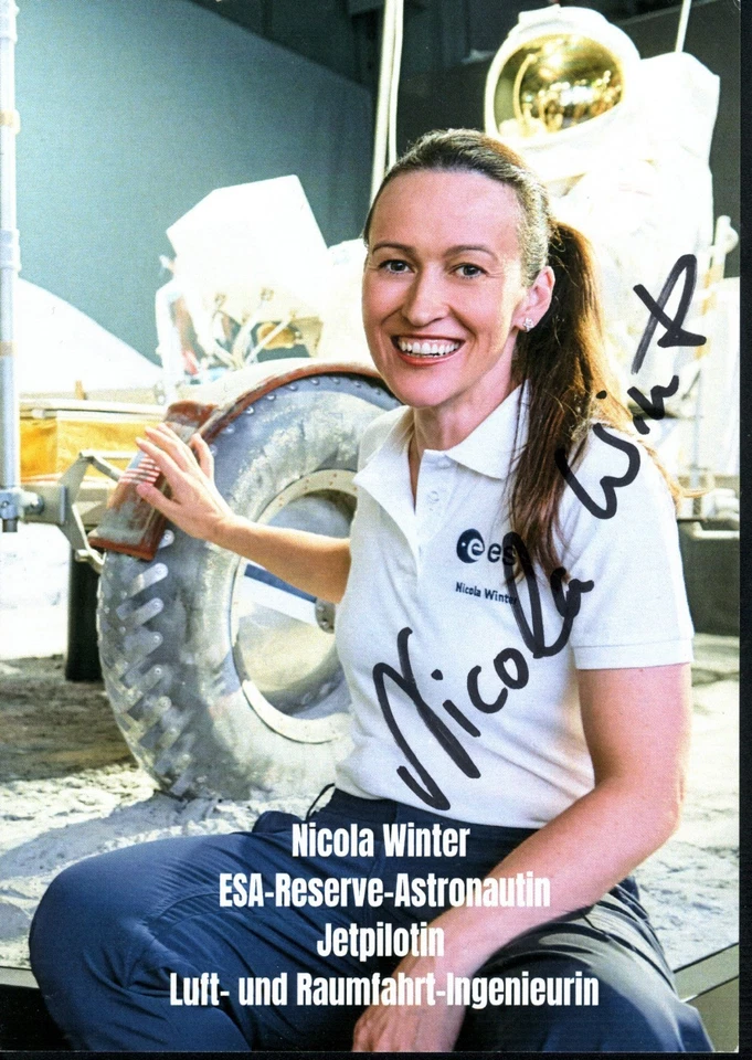 Original Autogramm von NICOLA WINTER - Bild 1 von 1