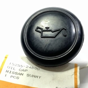 Engine Oil Filler Cap For Nissan Sunny Sentra B11 Toyota Hilux RN25 RN20 Pickup - Picture 1 of 7