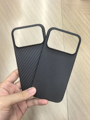 Luxury Real Carbon Fiber Hard Cover Phone Case for iPhone 17 Pro / 17 Pro Max - Image 1 of 3