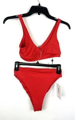 Conjunto de bikini de dos piezas con cuello redondo rojo Vitamin A para mujer talla pequeña Foto 1 de 2