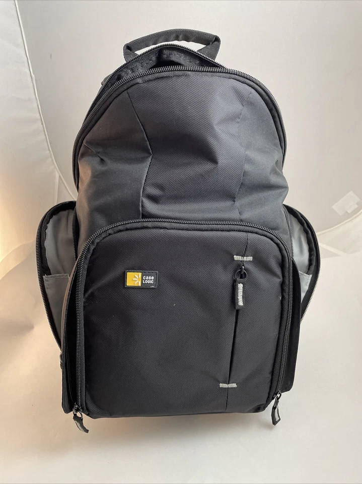 Mochila para cámara Case Logic para DSLR - TBC307 con tubo de lente y bolsillos de almacenamiento Foto 1 de 4