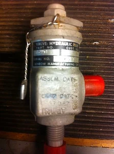 bell 47,G3B1, helicopter, turbocharger, 10391 hydraulic relief valve - Bild 1 von 2