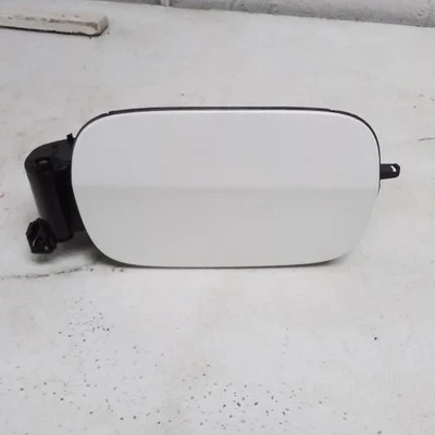 Mercedes GL63 2016 OEM puerta de llenado de combustible blanca  Foto 1 de 4