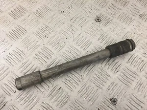 HONDA CB600 CB 600 HORNET FRONT SPINDLE YEAR 1999-02 (STOCK 865) - Picture 1 of 1