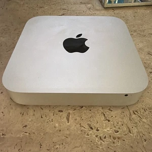 Apple Mac mini 1TB Server A1347 Desktop - MC438LL/A (June, 2010) - Picture 1 of 6
