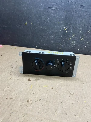 1997-2000 Dodge Dakota Climate Temperature Control A/C Heater Panel OEM u4707 DG - Image 1 of 4