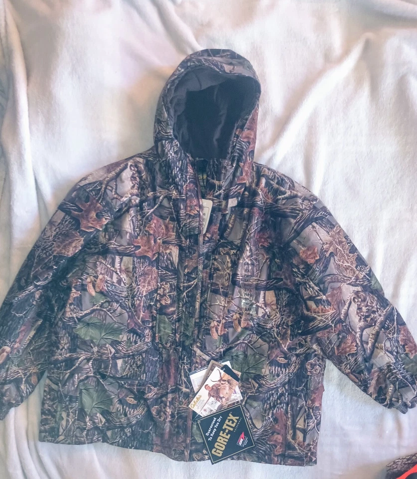 Cabelas whitetail clothing Hunting Apparel  - Image 1 of 4