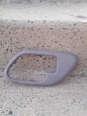 DERECHA PS Chevrolet Tahoe Suburban 1500 2500 3500 Pickup Manija Puerta Bisel Borde Foto 1 de 2