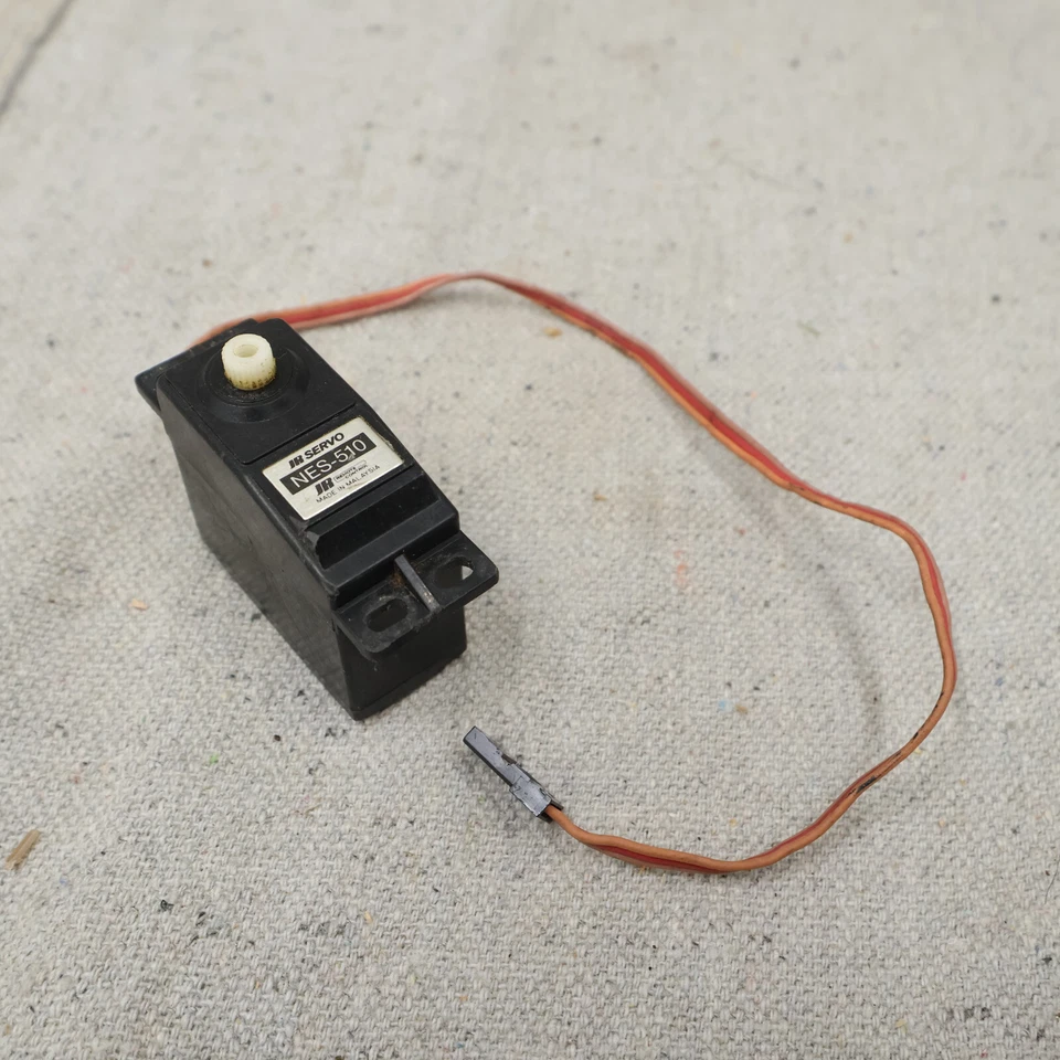 JR Servo NES-510 Remote Control Servo Tested Working - Image 1 of 4