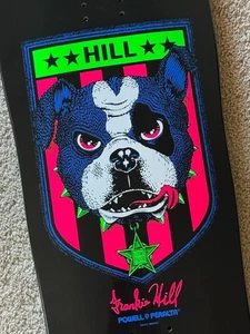 Monopatín Powell Peralta FRANKIE HILL BLACKLIGHT BULLDOG reedición - Imagen 1 de 12