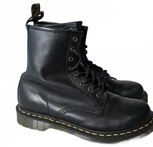 Dr. Martens Women's 1460 Black Leather Boots Size 9 - Picture 1 of 9