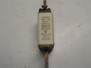 Siemens 3NA1 121 100 Amp 500 VAC VDE0660 3NA1-121 - Picture 1 of 8