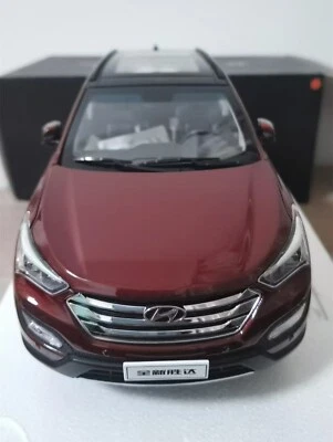 1/18 Hyundai TODO NUEVO MODELO COCHE SANTAFE Foto 1 de 4
