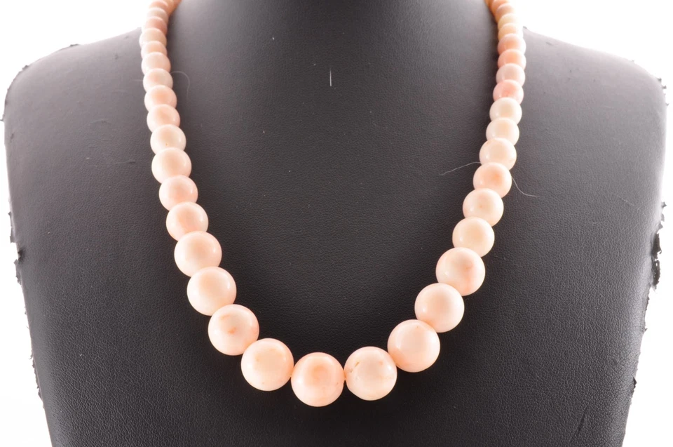Angel skin coral round Necklace, (17.3in 190ct) 925 silver clasp, Certificate. - Image 1 of 4
