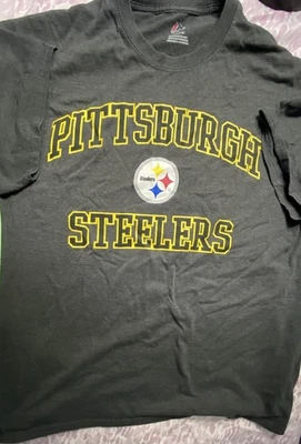 NFL Team Apparel Men’s Pittsburgh Steelers Football T-Shirt Size XL  Majestic - Image 1 of 3