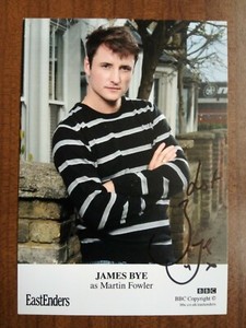 JAMES BYE *Martin Fowler* EASTENDERS HAND SIGNED AUTOGRAPH FAN CAST PHOTO CARD