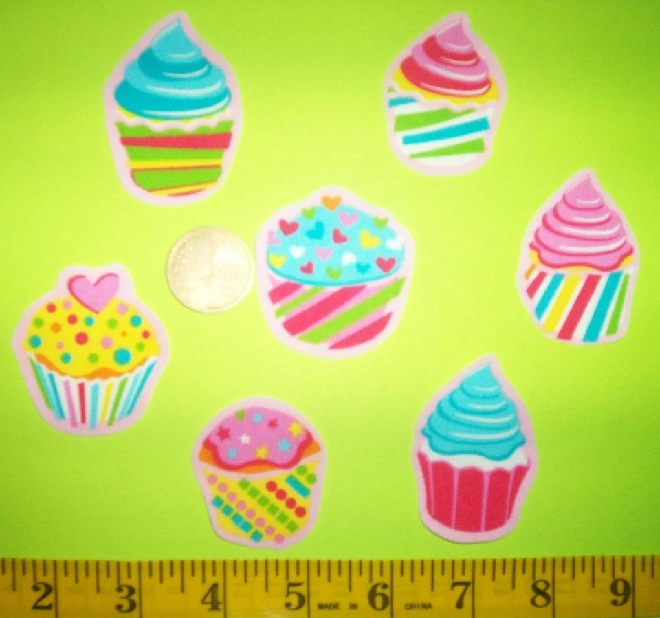¡Nuevo! Genial! Lindos pequeños cupcakes apliques de tela para planchar Foto 1 de 1
