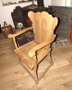 Antiker Thron Stuhl Eiche Armlehne ,geschnitzte Rückenlehne mit Wappen - Bild 1 von 12