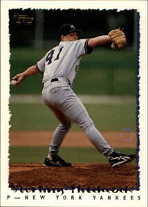 1995 Topps New York Yankees Baseball Card #266 Sterling Hitchcock