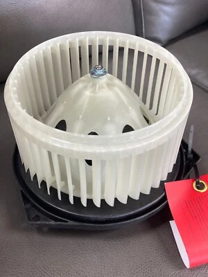 吹风机电机适合:2013 年日产探路者零件 PM9316 — 第 1/3 张图片