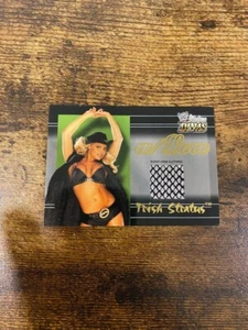 2003 Fleer Divine Divas Trish Status Even Worn Used Clothing Silver Black Lace - Picture 1 of 3