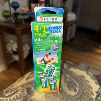 FUJIFILM Superia X-TRA 24 Exposures 35mm Film In Sealed Box 5 Rolls 11/2006 - Image 1 of 3