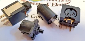 CUATRO CONECTORES DE ALIMENTACIÓN 2 TIENEN 6 PINES / 2 TIENEN 2 PINES / STK: 0022 (E017) - Imagen 1 de 1