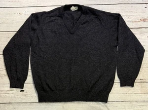 Vtg LL Bean Sweater Pure Lambswool V Neck Made In Scotland Men’s Sz XL - Picture 1 of 11