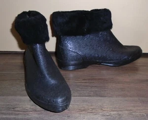 Girl's VTG 1960s Short Black Textured Rubber Winter Boots Faux Fur Trim Sz 3 NOS - Picture 1 of 12