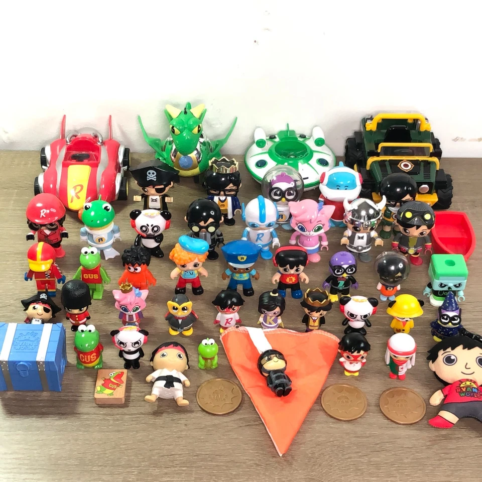 Lote de Figuras del Mundo Ryans Juguetes Figuras de Acción Estatuillas Vehículo Gran Colección 50 Foto 1 de 4