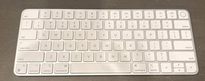 Genuine Apple Magic Keyboard with Touch ID German MK293LL/A A2449 - Afbeelding 1 van 3