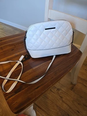 Bandolera Aldo para mujer blanca negra cadena/cuero blanco Foto 1 de 4