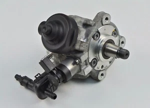 Audi A3 8P TT 8J A4 8K CFF CJC Hochdruckpumpe 2.0 TDI Dieselpumpe 03L130755 d - Picture 1 of 1