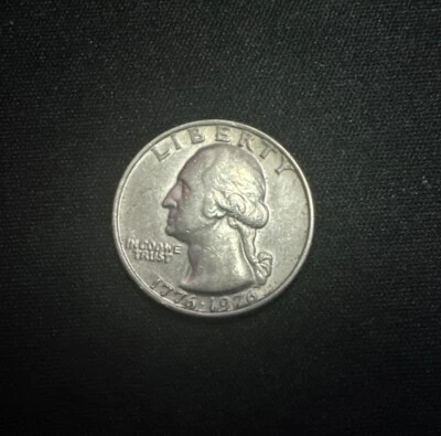 1776-1976 Rare Bicentennial Quarter No Mint Mark Error Great Condition - Image 1 of 4