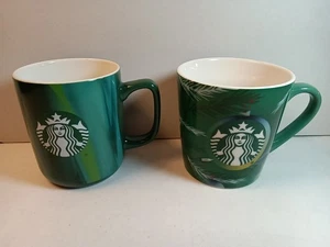 2 Stück Starbucks Tassen 2020 18 oz Christmas Mug und 2022 15 oz Mermaid Mug - Bild 1 von 14