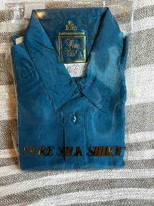 Camicetta camicia blu chic 100% seta, cravatta anni 90, grande, nuova con scatola - Foto 1 di 5
