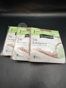 NWT 3 Pair Lot No Nonsense Silk Indulgence Pantyhose Size D Beige Mist 8VX  - Picture 1 of 10
