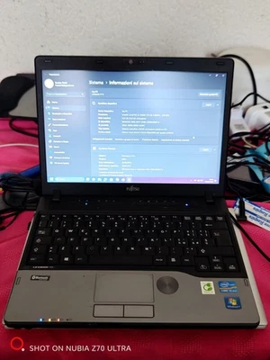 Notebook 12.5 Fujitsu P772 i5-3320m RAM 16GB 256GB SSD - Immagine 1 di 4
