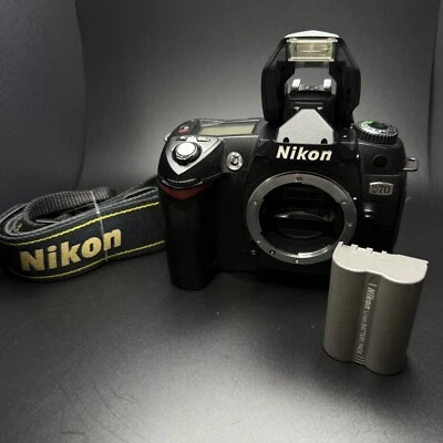 Cámara digital Nikon D70 6,1 MP DSLR con batería Foto 1 de 4