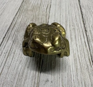 Vintage Brass Oriental Frog with Spots Paperweight Statue 1.5" Long Home Decor - Picture 1 of 8