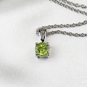 Dainty Round Peridot Charm Necklace Pendent 925 Sterling Silver Handmade Jewelry - Picture 1 of 6
