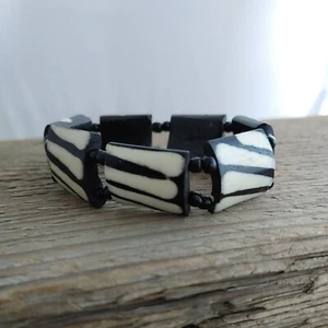 Graphic Pattern Bone Bead Bracelet Ethnic Stretch Dark Brown Cream Boho - Picture 1 of 5