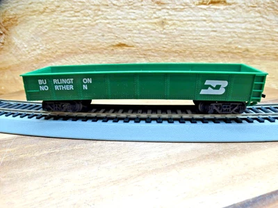 Bachmann HO Scale 41' Weighted Burlington Northern Gondola - Image 1 of 4