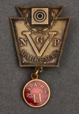 Insignia de puntería de 11 años de la Guardia Nacional de Pensilvania Foto 1 de 2