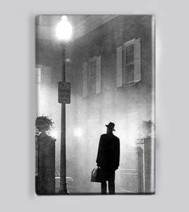 THE EXORCIST / LAMP - 2"x3" POSTER MAGNET (horror movie 1973 regan sydow vhs) - Picture 1 of 2