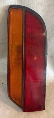 Lanterna traseira de motorista Nissan 240SX 1990 usada OEM - Imagem 1 de 2