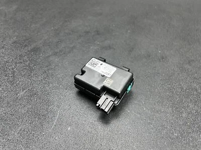 Keyless Entry Receiver 2020 GMC Acadia 13523281 2017 2018 2019 2021 - Image 1 of 4
